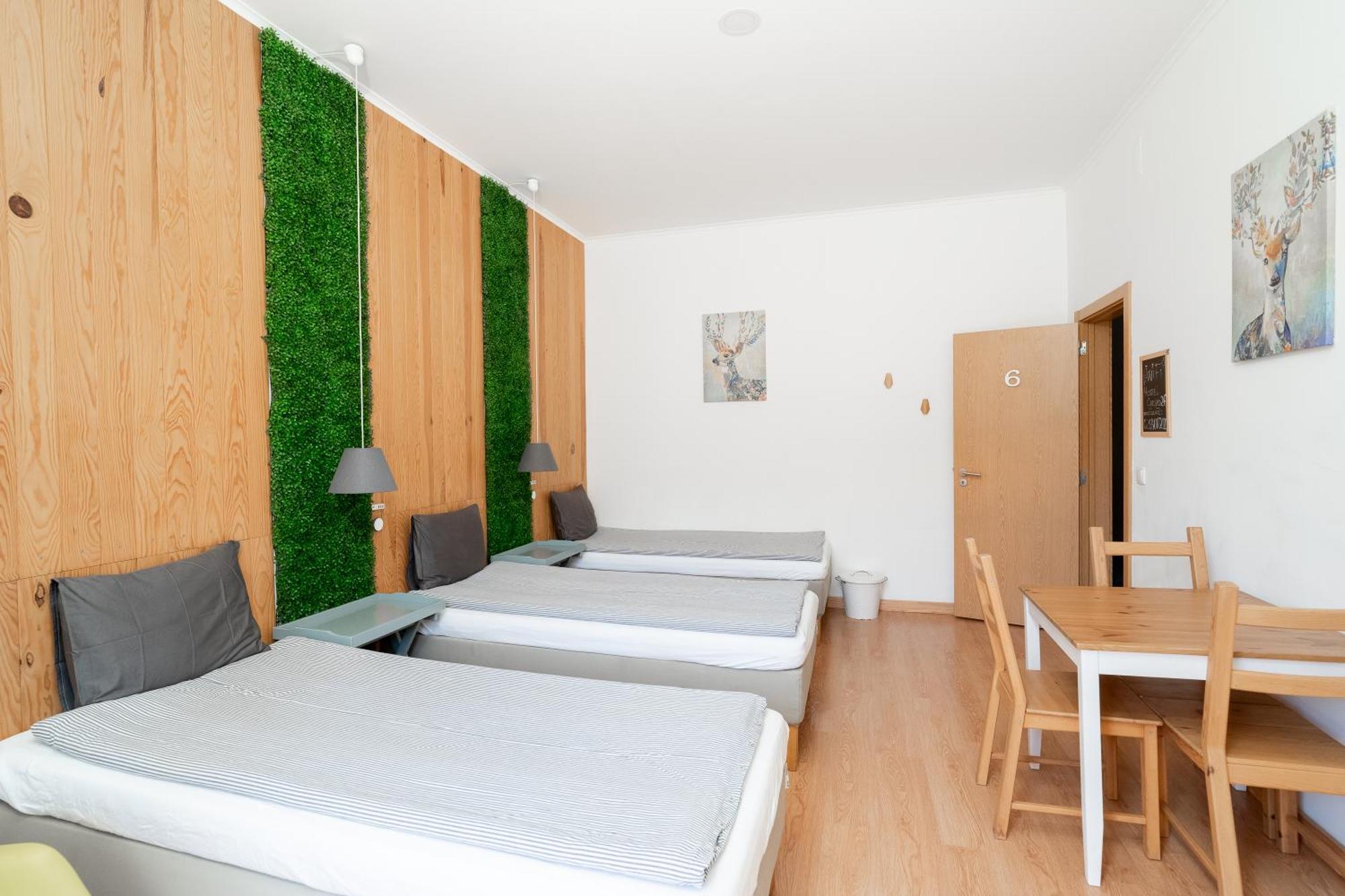 Crespo Hostel *
